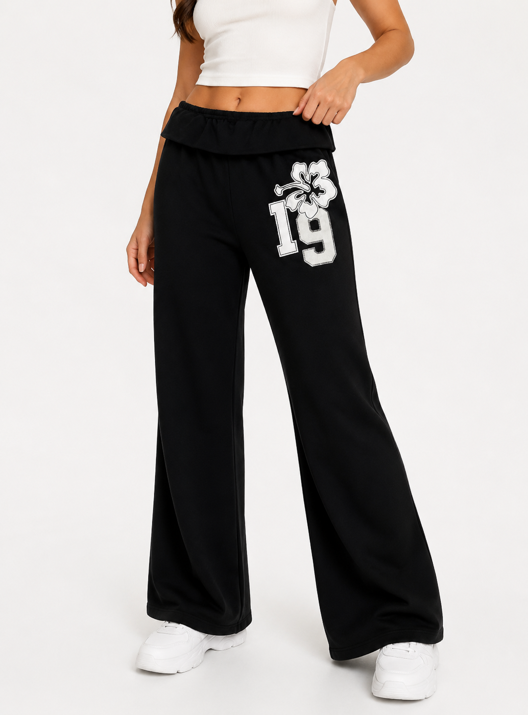 Floral 19 Embellished Flared Pants