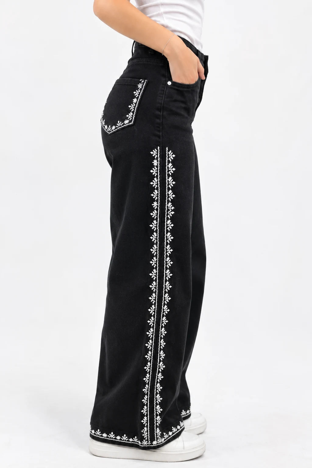Embroidered Wide-Leg Jeans