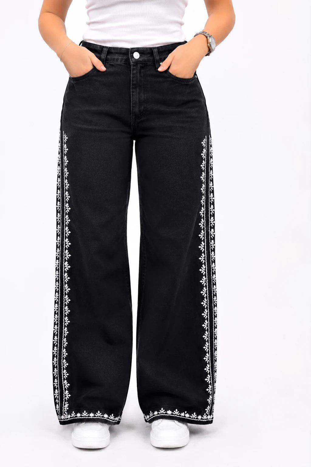 Embroidered Wide-Leg Jeans