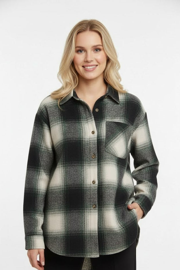Plaid Button-Up Flannel Shirt – Cozy, Classic & Effortlessly Cool